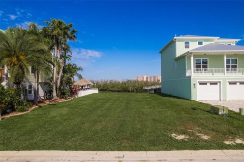 Land in New Port Richey, Florida № 1397900 - photo 6