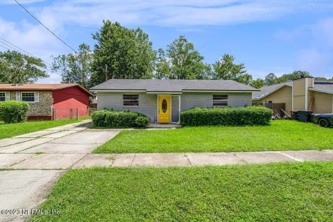 House in Jacksonville, Florida 3 bedrooms, 129.88 sq.m. № 767193 - photo 1