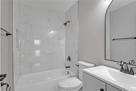 Villa ou maison à vendre à Kissimmee, Floride: 5 chambres, 351.45 m2 № 1765647 - photo 30