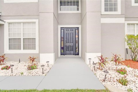 Villa ou maison à vendre à Kissimmee, Floride: 5 chambres, 351.45 m2 № 1765647 - photo 3