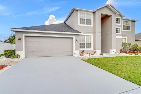 Villa ou maison à vendre à Kissimmee, Floride: 5 chambres, 351.45 m2 № 1765647 - photo 1