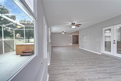 Villa ou maison à vendre à Kissimmee, Floride: 5 chambres, 351.45 m2 № 1765647 - photo 18