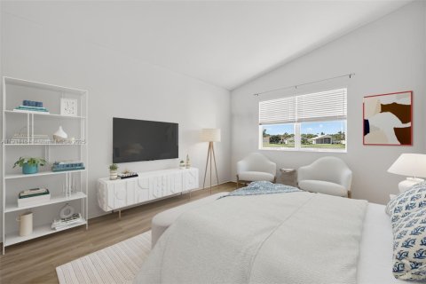 Купить виллу или дом в Порт-Сент-Луси, Флорида 3 спальни, 158.96м2, № 1968566 - фото 19