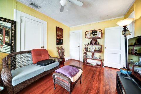 House in Saint Petersburg, Florida 4 bedrooms, 199.46 sq.m. № 1816006 - photo 29