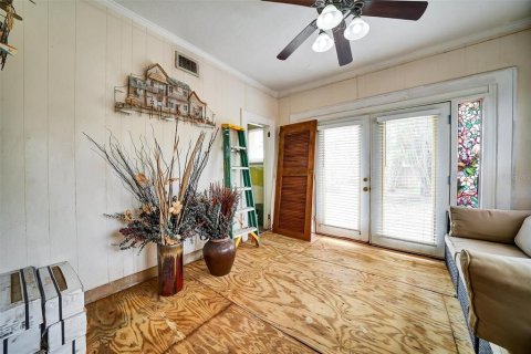 House in Saint Petersburg, Florida 4 bedrooms, 199.46 sq.m. № 1816006 - photo 8