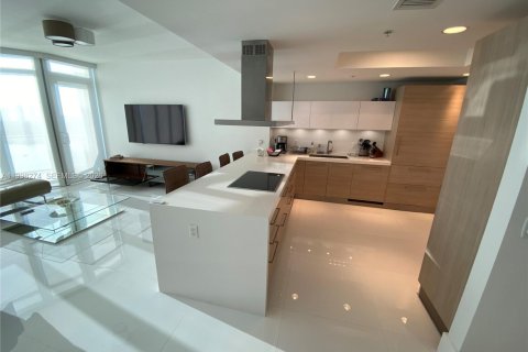 Condo in North Miami Beach, Florida, 2 bedrooms  № 2067435 - photo 4