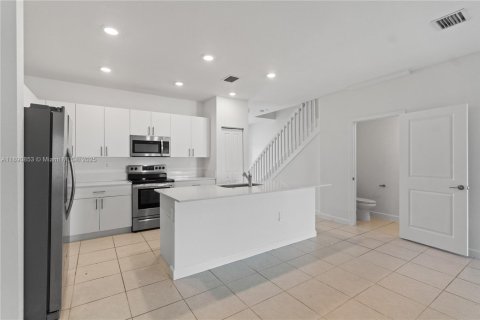 Touwnhouse à louer à Homestead, Floride: 4 chambres, 135.64 m2 № 1943547 - photo 12