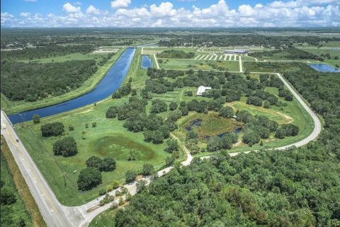 Land in Okeechobee, Florida № 2309817