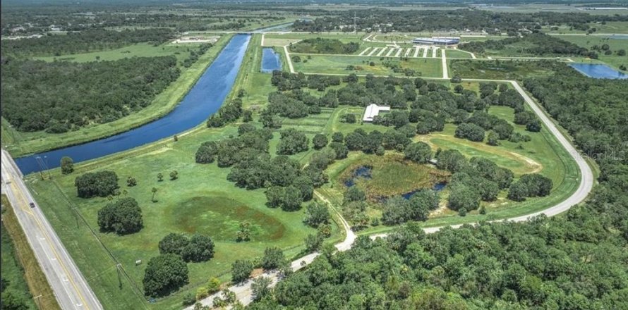Land in Okeechobee, Florida № 2309817