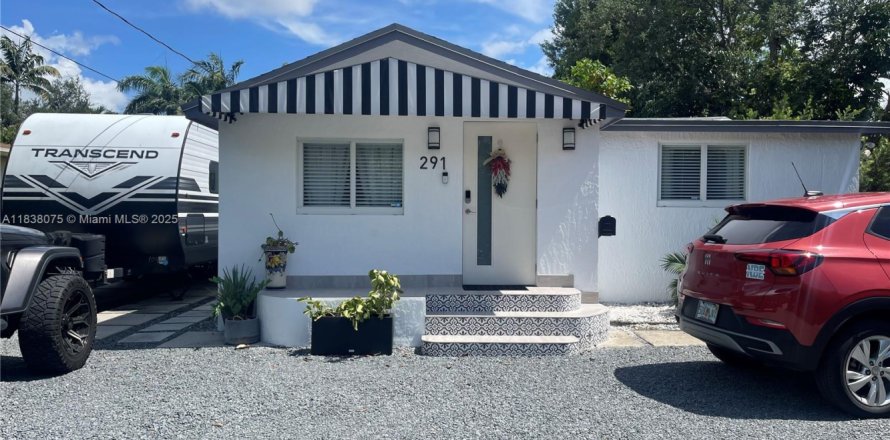 Casa en Miami, Florida 3 dormitorios, 112.41 m2 № 1823766