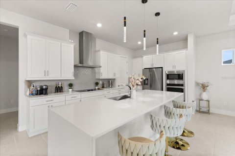 Villa ou maison à vendre à Wesley Chapel, Floride: 4 chambres, 228.26 m2 № 1780459 - photo 12