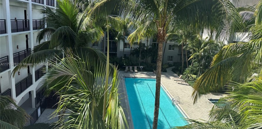 Condominio en Boynton Beach, Florida, 2 dormitorios № 1697950
