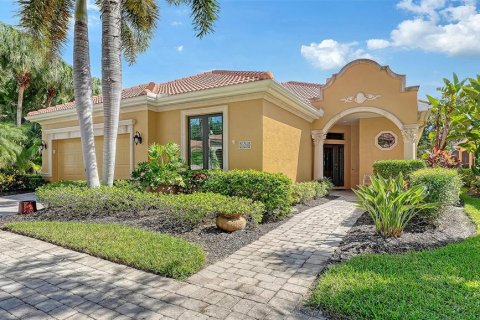 Villa ou maison à vendre à Sarasota, Floride: 3 chambres, 263.94 m2 № 2428919 - photo 4