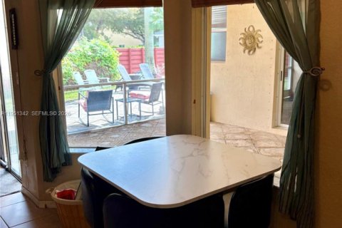 Villa ou maison à vendre à Homestead, Floride: 4 chambres, 197.14 m2 № 2006192 - photo 19