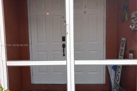 Villa ou maison à vendre à Homestead, Floride: 4 chambres, 197.14 m2 № 2006192 - photo 10