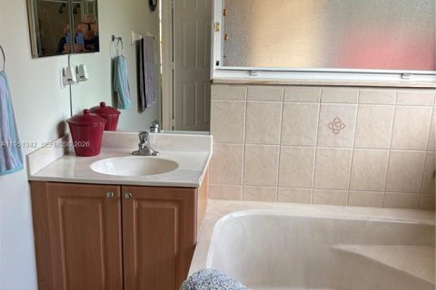 Villa ou maison à vendre à Homestead, Floride: 4 chambres, 197.14 m2 № 2006192 - photo 24