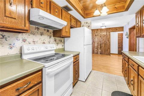 House in Largo, Florida 3 bedrooms, 278.43 sq.m. № 2221243 - photo 28