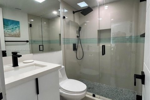 Снять в аренду кондоминиум в Холливуд, Флорида 2 спальни, 94.3м2, № 2082041 - фото 18