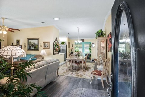 Villa ou maison à vendre à Summerfield, Floride: 2 chambres, 172.61 m2 № 2419167 - photo 4