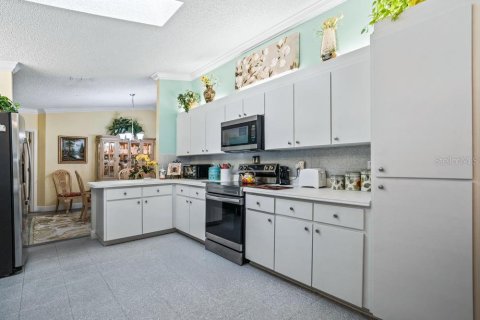 Villa ou maison à vendre à Summerfield, Floride: 2 chambres, 172.61 m2 № 2419167 - photo 11