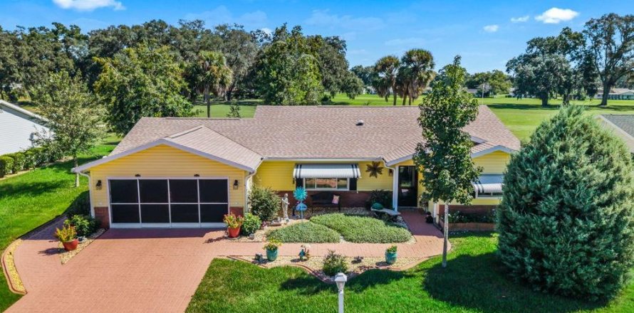 Villa ou maison à Summerfield, Floride 2 chambres, 172.61 m2 № 2419167