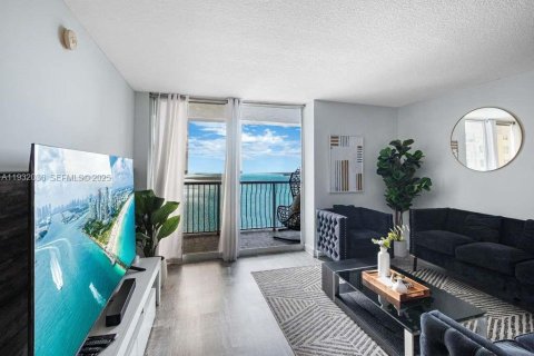 Condominio en venta en Miami, Florida, 3 dormitorios, 114.46 m2 № 2091096 - foto 14