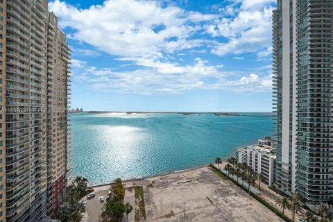 Condominio en venta en Miami, Florida, 3 dormitorios, 114.46 m2 № 2091096 - foto 2