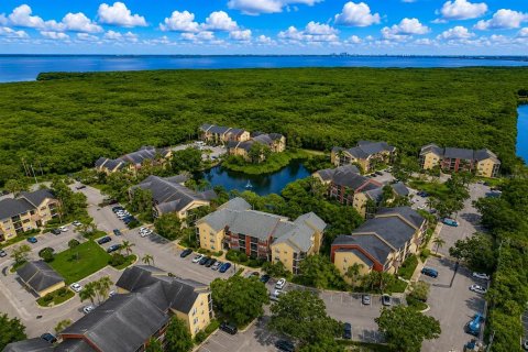Condo in Saint Petersburg, Florida, 1 bedroom № 2218422