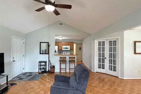 Copropriété à louer à Casselberry, Floride: 2 chambres, 106.93 m2 № 2398275 - photo 5