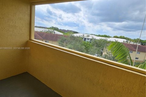 Condominio en alquiler en Miami, Florida, 2 dormitorios, 84.73 m2 № 2020348 - foto 14