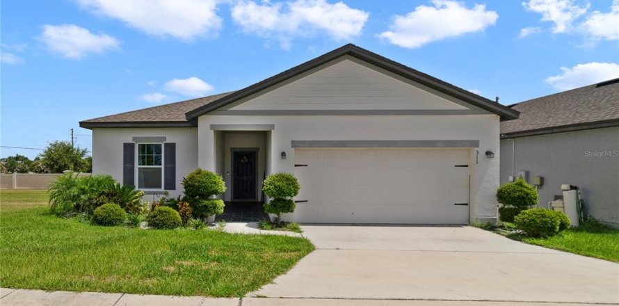 Casa en Haines City, Florida 4 dormitorios, 169.55 m2 № 1805725