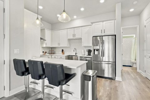 Touwnhouse à louer à Sarasota, Floride: 3 chambres, 173.36 m2 № 2430789 - photo 15