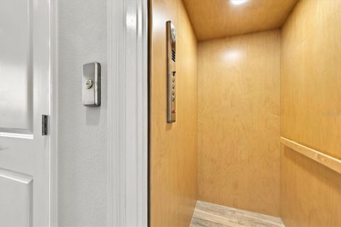 Touwnhouse à louer à Sarasota, Floride: 3 chambres, 173.36 m2 № 2430789 - photo 10