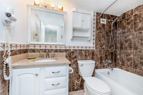 Copropriété à louer à Sunny Isles Beach, Floride: 38.09 m2 № 1226532 - photo 20