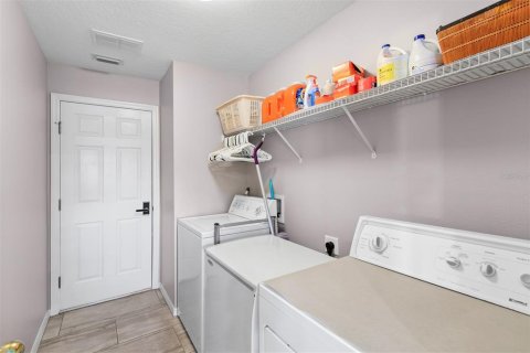 House in Riverview, Florida 3 bedrooms, 221.2 sq.m. № 1652251 - photo 28
