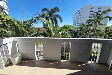 Condominio en alquiler en Miami Beach, Florida, 1 dormitorio, 78.97 m2 № 1975472 - foto 6
