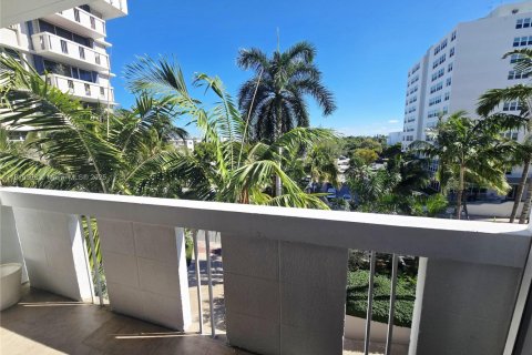 Condominio en alquiler en Miami Beach, Florida, 1 dormitorio, 78.97 m2 № 1975472 - foto 7