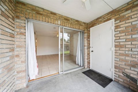 Condo in Winter Park, Florida, 1 bedroom  № 1799993 - photo 15