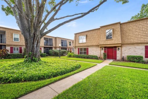 Condo in Winter Park, Florida, 1 bedroom  № 1799993 - photo 1