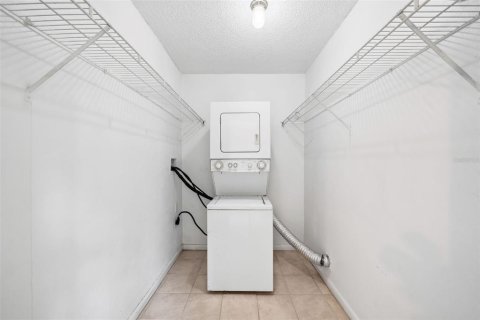 Condo in Winter Park, Florida, 1 bedroom  № 1799993 - photo 11