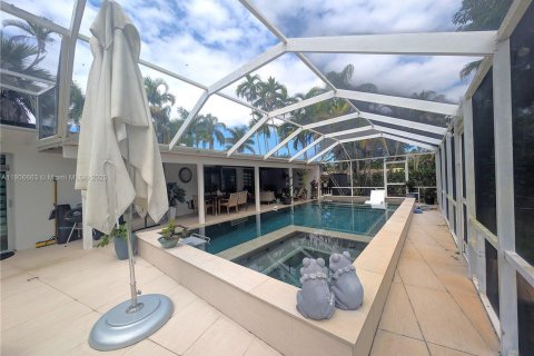 Casa en venta en Miami, Florida, 3 dormitorios, 167.97 m2 № 1965828 - foto 26
