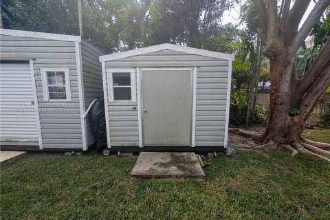 Casa en venta en Miami, Florida, 3 dormitorios, 167.97 m2 № 1965828 - foto 17