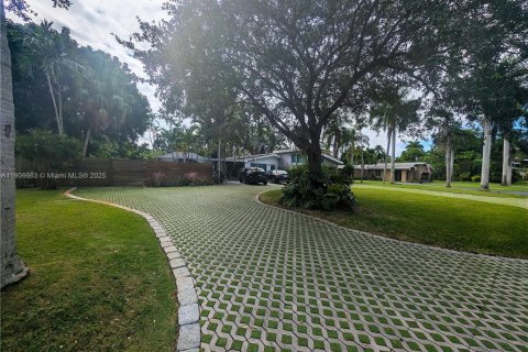 Casa en venta en Miami, Florida, 3 dormitorios, 167.97 m2 № 1965828 - foto 5
