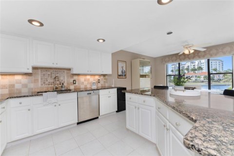 Copropriété à vendre à Punta Gorda, Floride: 2 chambres, 140.84 m2 № 2118640 - photo 14