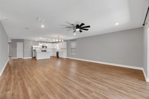 Villa ou maison à louer à Thonotosassa, Floride: 4 chambres, 223.89 m2 № 2149914 - photo 3
