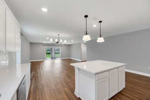 Villa ou maison à louer à Thonotosassa, Floride: 4 chambres, 223.89 m2 № 2149914 - photo 9