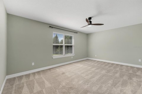 Villa ou maison à louer à Thonotosassa, Floride: 4 chambres, 223.89 m2 № 2149914 - photo 11