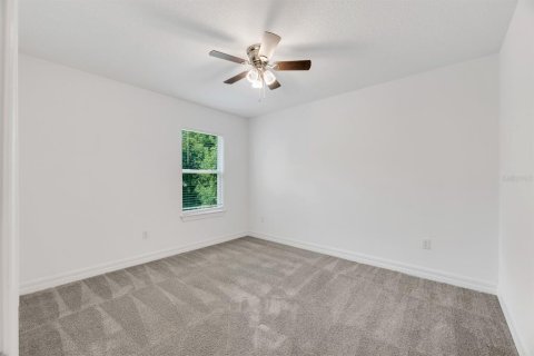 Villa ou maison à louer à Thonotosassa, Floride: 4 chambres, 223.89 m2 № 2149914 - photo 17