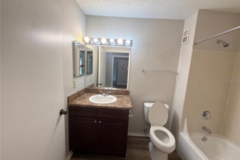 Condominio en alquiler en Gainesville, Florida, 2 dormitorios, 88.26 m2 № 2258365 - foto 13