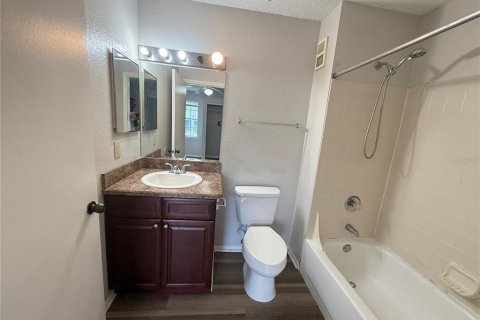 Condominio en alquiler en Gainesville, Florida, 2 dormitorios, 88.26 m2 № 2258365 - foto 21